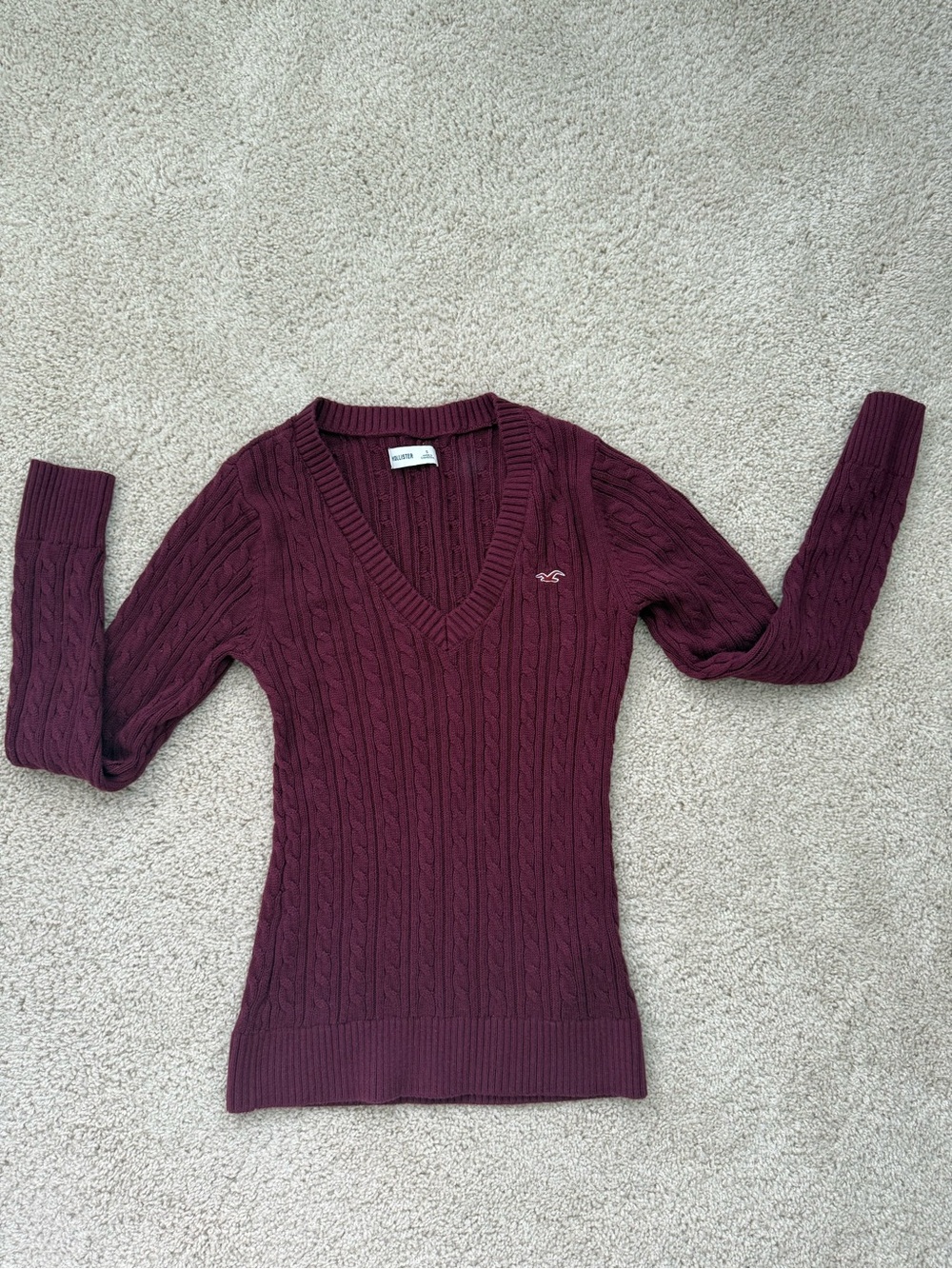 V neck Hollister sweater
